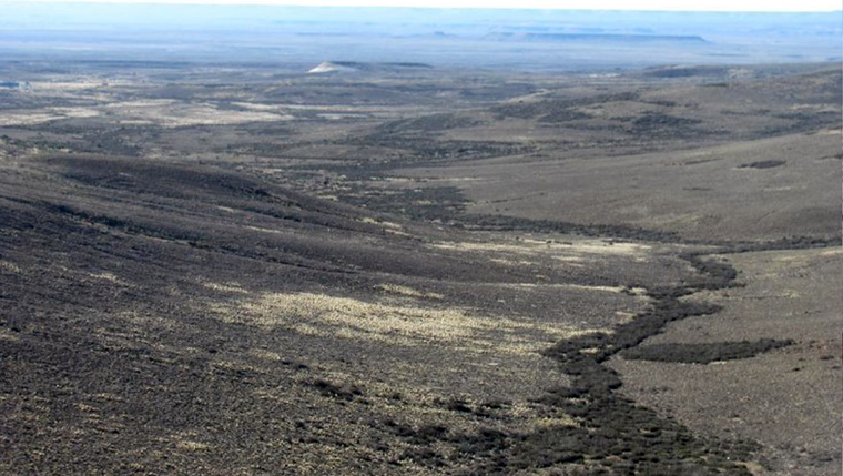El Gran Bajo de San Julián se encuentra aunos 50 kilómetros de Puerto San Julián (Santa Cruz) y ha sido declarado Monumento Natural por la provincia de Santa Cruz.. Foto: Wikipedia