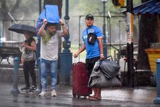 Mendoza continúa bajo alerta meteorológica, según el SMN.