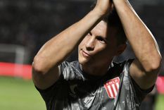 Guido Carrillo, ovacionado por la gente de Estudiantes. Foto: FotoBaires Guido Carrillo, ovacionado por la gente de Estudiantes. Foto: FotoBaires