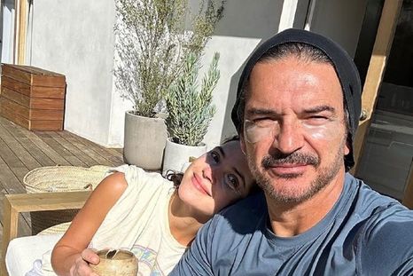 Ricardo Arjona junto a su hija Adria. Foto: Instagram