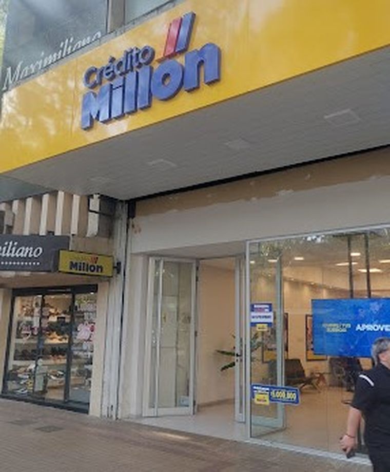 Crédito Millón, la casa de préstamos que fue blanco de la inseguridad este miércoles en el centro de Mendoza. 