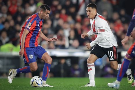 Juan Fernando Quintero saltó al campo de juego del Monumental y comenzó su tercer ciclo con la camiseta de River.