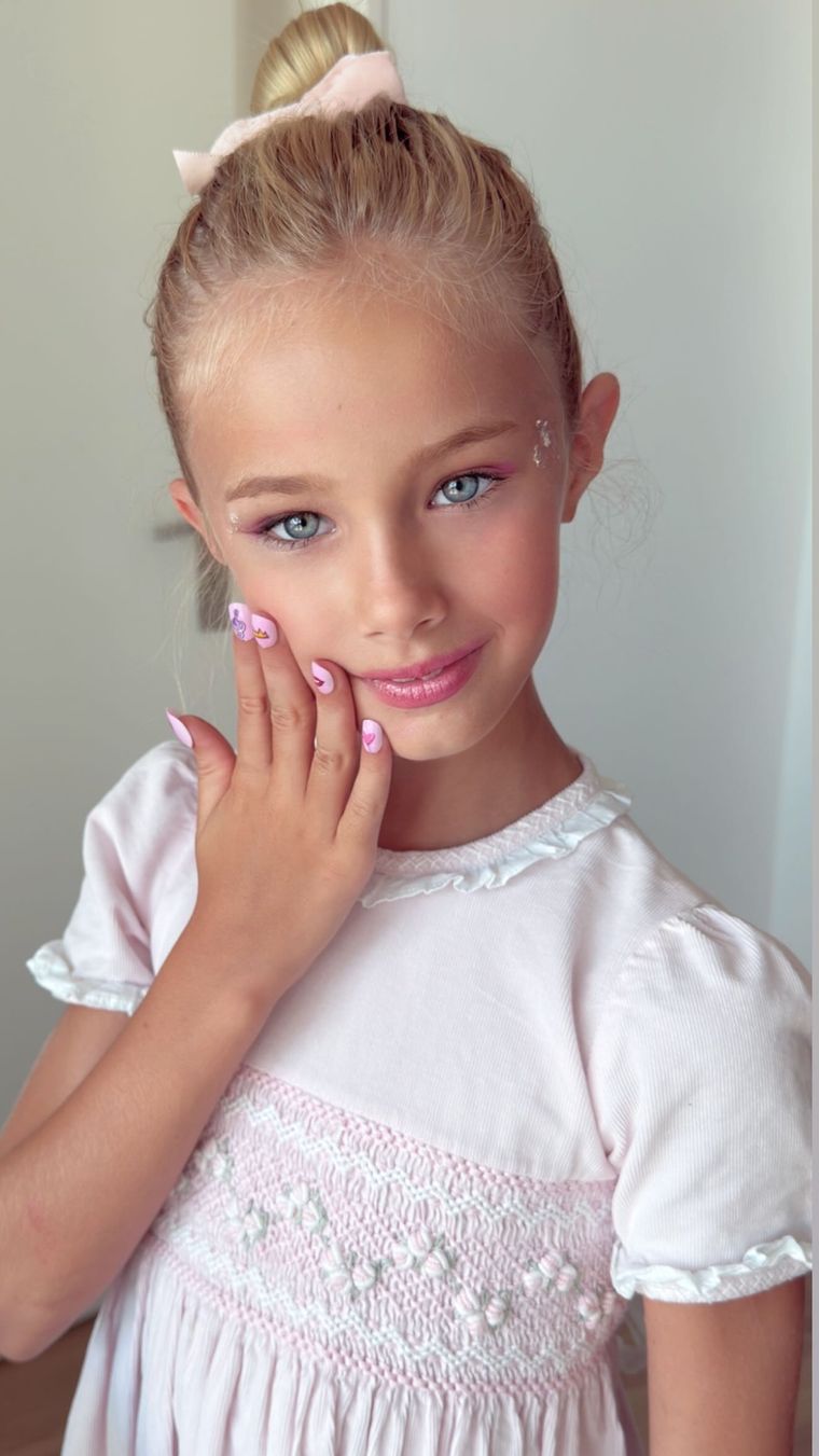 El look de Matilda. El look de Matilda.