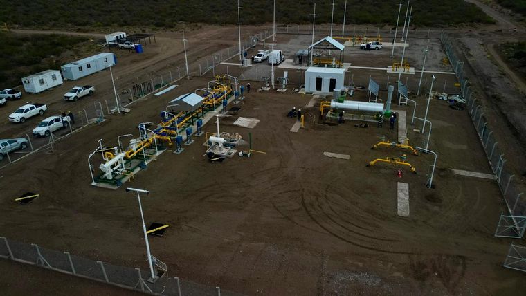 La inauguración del gasoducto está prevista para la semana que viene. La inauguración del gasoducto está prevista para la semana que viene.