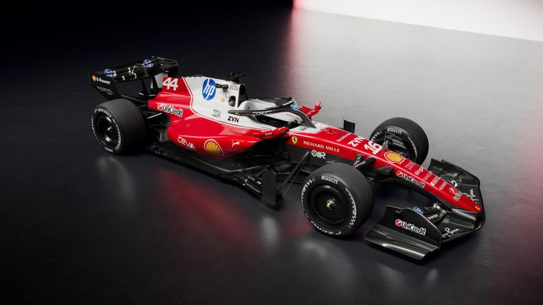 El SF-26 es el auto del equipo Ferrari que manejarán el británico Lewis Hamilton y el monegasco Charles Leclerc.
