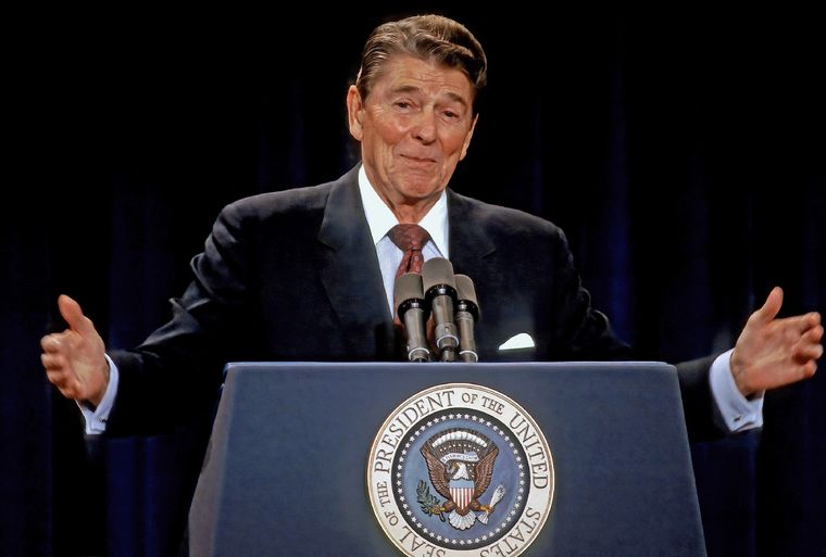 Ronald Reagan, ex presidente de los Estados Unidos. Ronald Reagan, ex presidente de los Estados Unidos.