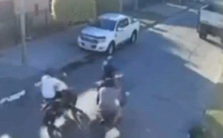El hecho ocurrió cuando el oficial circulaba por las calles de Parque San Martín.  Foto: Captura de pantalla