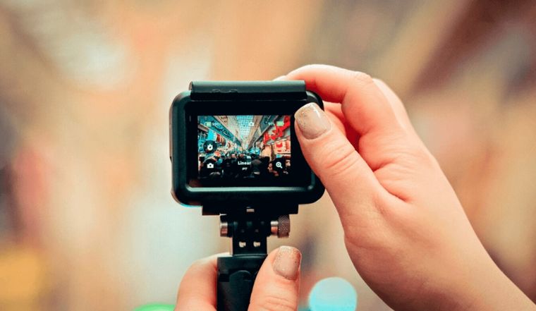 El hombre había colocado una cámara Go Pro en el baño de su casa Foto: Montt