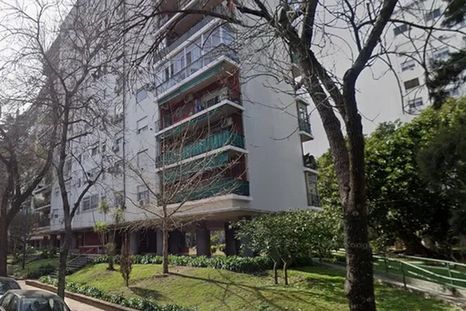 Por una fuga de monóxido en un edificio de Parque Chacabuco, seis personas sufrieron intoxicación, entre ellos cuatro niños. Por una fuga de monóxido en un edificio de Parque Chacabuco, seis personas sufrieron intoxicación, entre ellos cuatro niños.