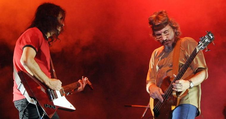 Los Enanitos vinieron a presentar su último disco y tocaron sus clásicos durante casi dos horas. Foto: Gerardo Gómez / MDZ