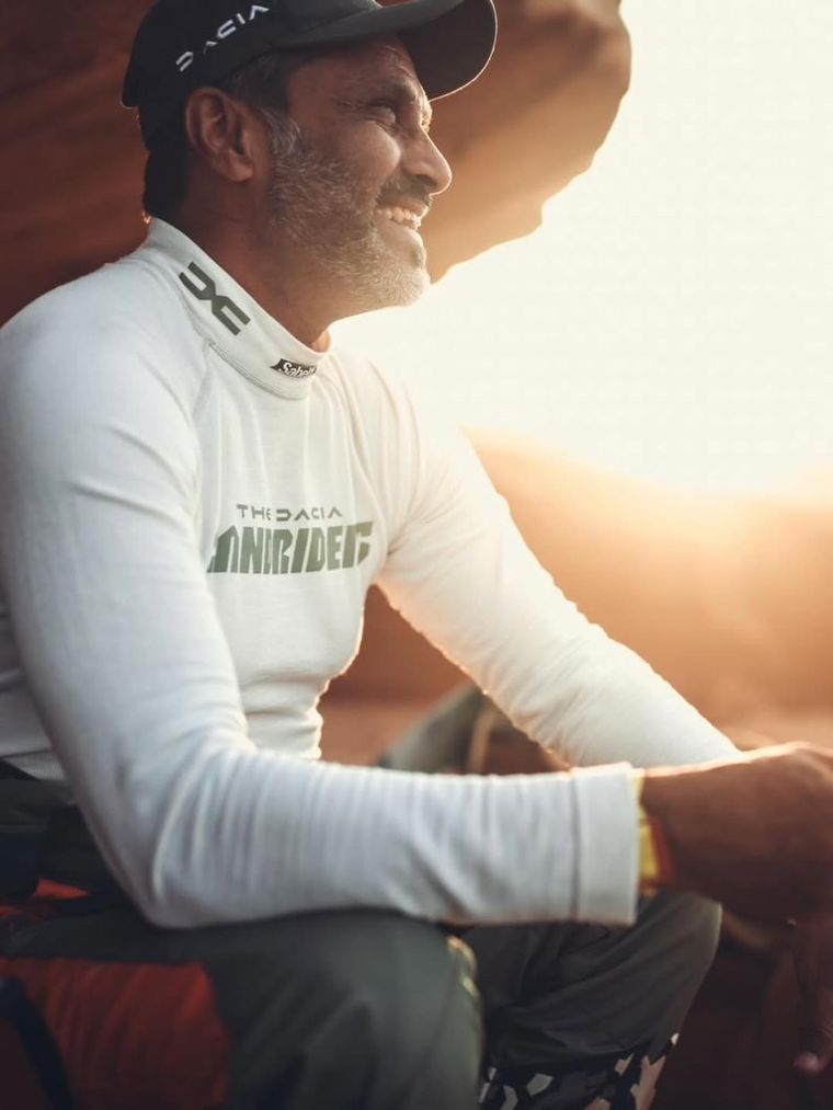 Nasser Al-Attiyah sigue haciendo historia en el Rally Dakar. Nasser Al-Attiyah sigue haciendo historia en el Rally Dakar. 