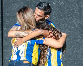 El apoyo de Jorgelina al futbolista. El apoyo de Jorgelina al futbolista.