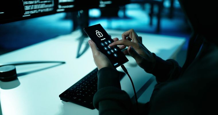 Los ataques de "clic cero" infectan el celular sin que toques nada. Los ataques de "clic cero" infectan el celular sin que toques nada.