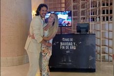Cavani y su esposa, enamoradísimos.