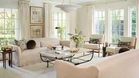 El minimalismo cálido es una tendencia en la decoración que combina la simplicidad con elementos que aportan calidez y confort a los espacios. Créditos: Bess Lovern Designs. El minimalismo cálido es una tendencia en la decoración que combina la simplicidad con elementos que aportan calidez y confort a los espacios. Créditos: Bess Lovern Designs.