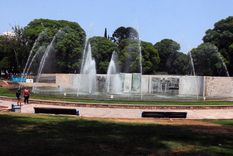 La fuente de Plaza Independencia.