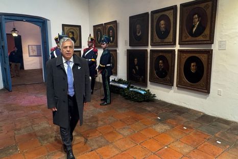 cornejo viajo a tucuman y se sumo a la foto de gobernadores con javier milei cornejo viajo a tucuman y se sumo a la foto de gobernadores con javier milei