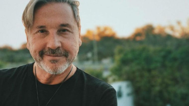 Ricardo Montaner paralizó las redes al compartir su nuevo proyecto donde une su voz con la de su familia