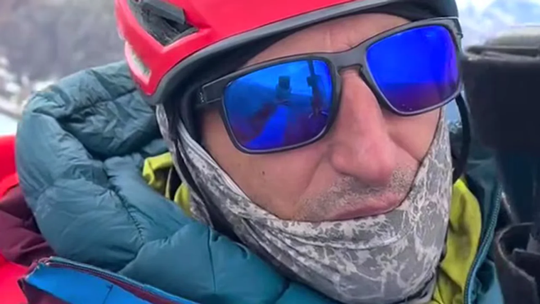 El montañista argentino Nicolás Benedetti murió en un accidente de parapente en el Mont Blanc, en los Alpes.