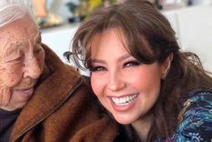 THALÍA Y SU ABUELA, EVA MANGE Foto: INSTAGRAM @THALÍA