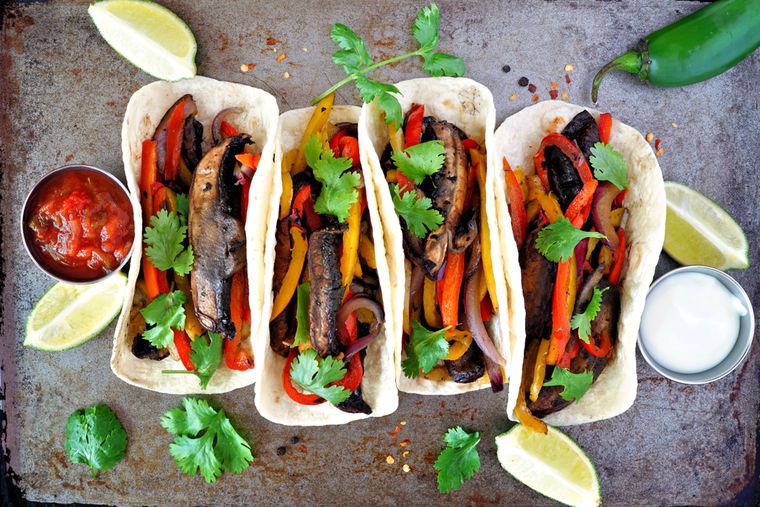 Fajitas veganas con ingredientes fáciles: económicas y llenas de sabor.