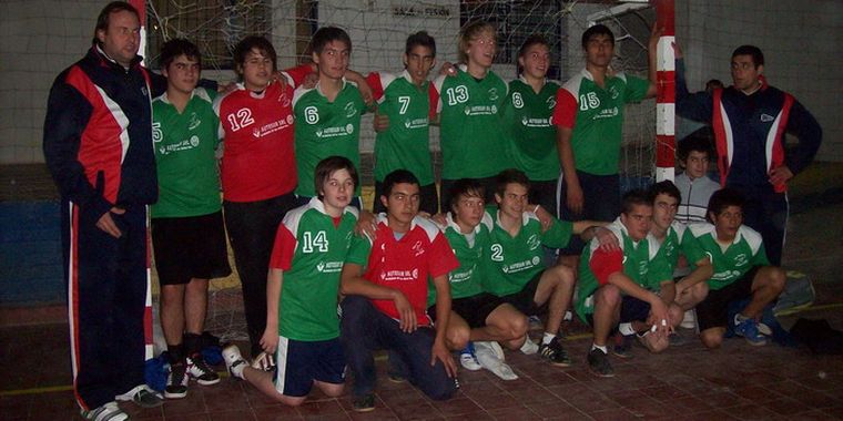 El equipo del Paton Rosa luego del triunfo. Foto: Mediamza.com