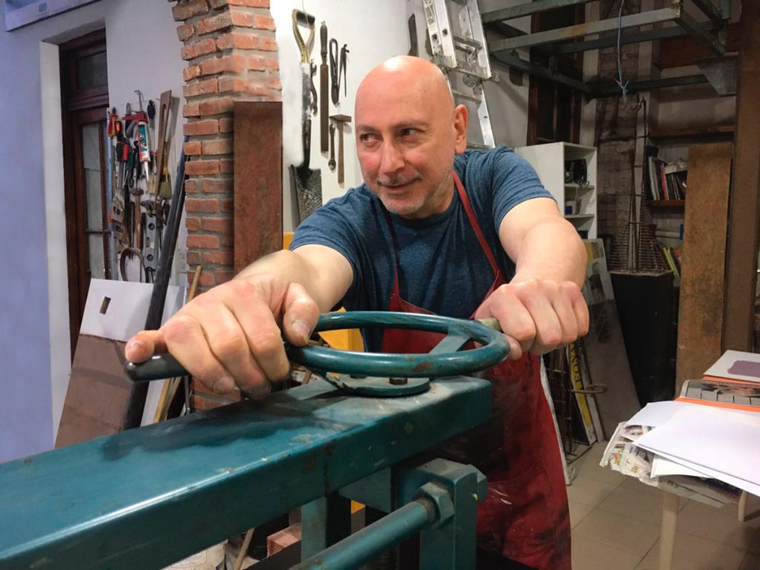 Leonardo Gotleyb en su Casa-Taller de la Boca. Foto: LG.
