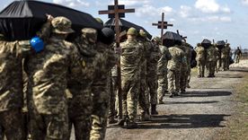 Despedidas de soldados de Ucrania muertos en combate con Rusia. Foto: Efe.