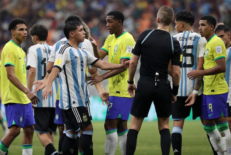 Placente pierde una pieza clave para la semifinal. Foto: EFE