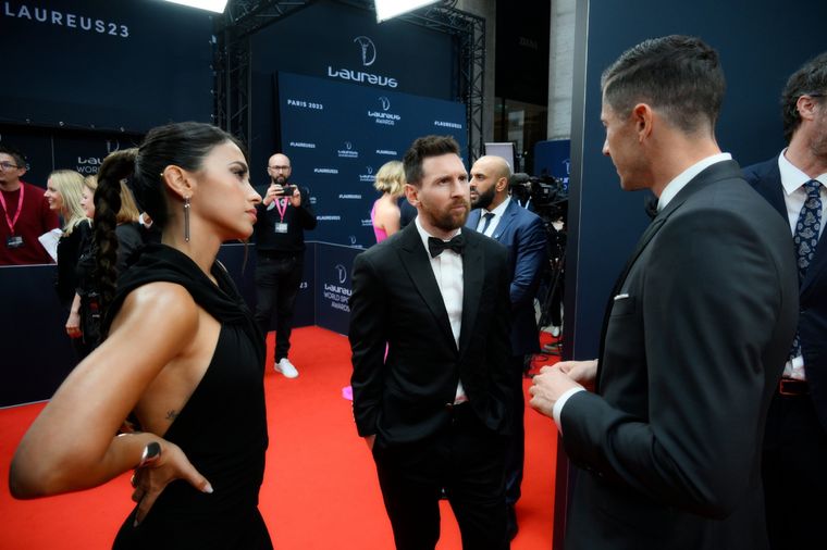 Antonela, Messi y Lewandowski en los Laureus Foto: Mundo Deportivo