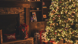 Armar el arbolito de Navidad es un presupuesto a tener en cuenta en diciembre.