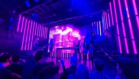 La reconocida panelista televisiva causó furor en el escenario durante el festejo. La reconocida panelista televisiva causó furor en el escenario durante el festejo.
