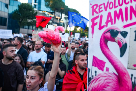 masivas de protestas en albania en contra del resort que quieren construir ivanka trump y jared kushner masivas de protestas en albania en contra del resort que quieren construir ivanka trump y jared kushner