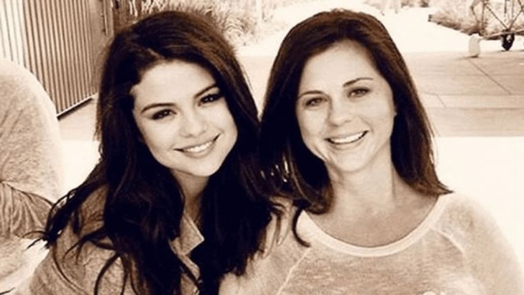 Selena Gómez y su madre Foto: Archivo
