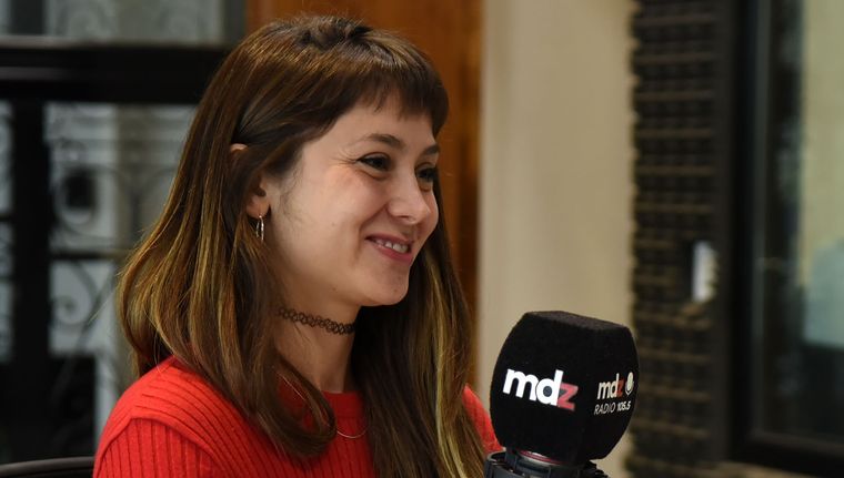 Valentina Morán, diputada provincial del PJ, en MDZ Radio 105.5 FM Foto: Santiago Tagua/MDZ