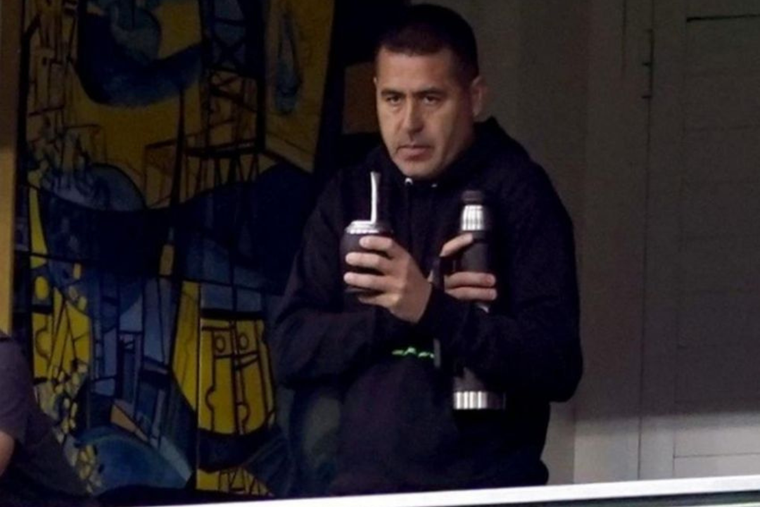 Riquelme y un sorpresivo candidato para DT: jugó con él en Boca