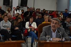 Ricardo Mansur en su primera sesión como concejal. Foto: Facebook