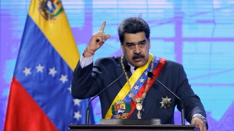 El gobierno de Nicolás Maduro ha cambiado su actitud respecto al uso del dólar en Venezuela. Foto: Reuters