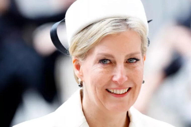 Este es el llamativo y hermoso vestido de Sofía de Edimburgo. Foto: Shutterstock