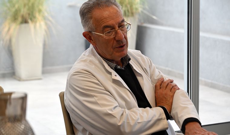 Antonio Martínez, ginecólogo especialista en fertilidad con más de 40 años de trayectoria. Antonio Martínez, ginecólogo especialista en fertilidad con más de 40 años de trayectoria.