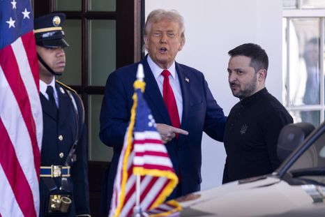 Donald Trump, el día que presionó a Volodímir Zelenski, presidente de Ucrania. Foto: Efe