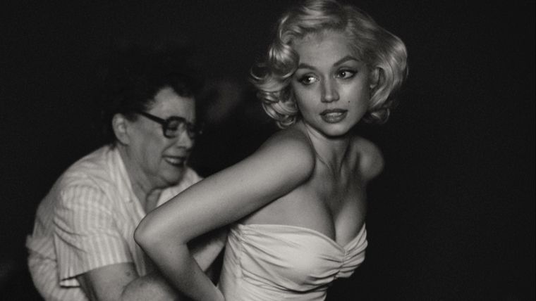 Foto: https://www.manners.nl/ana-de-armas-marilyn-monroe-accent-blonde/