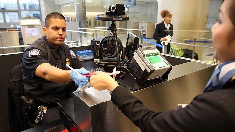 Para entrar a EE.UU. los beneficiarios de la visa H-1B deberán tener una prueba de que han pagado los US$100.000.