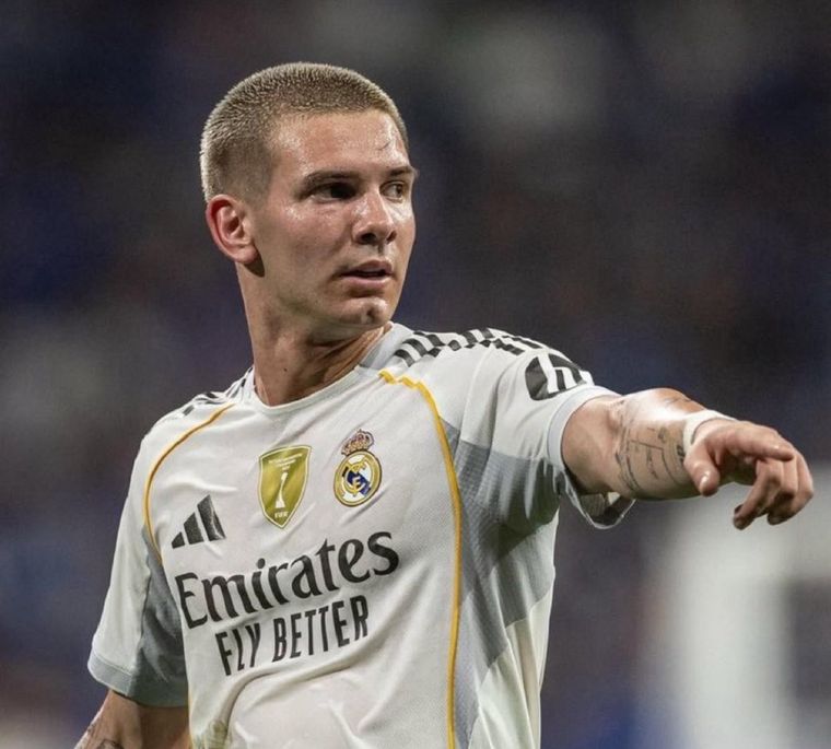 Mastantuono no sumó minutos en la goleada 4-1 del Real Madrid ante Real Sociedad. Mastantuono no sumó minutos en la goleada 4-1 del Real Madrid ante Real Sociedad.