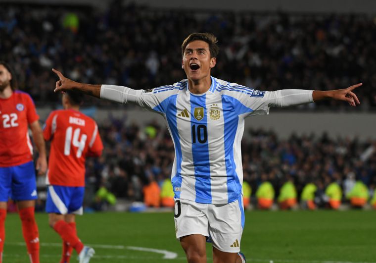 Dybala volvió a la Selección y fue ovacionado. Foto: FotoBaires