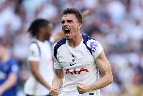 Tottenham se salvó del descenso y condenó al West Ham a jugar el Championship. Tottenham se salvó del descenso y condenó al West Ham a jugar el Championship.