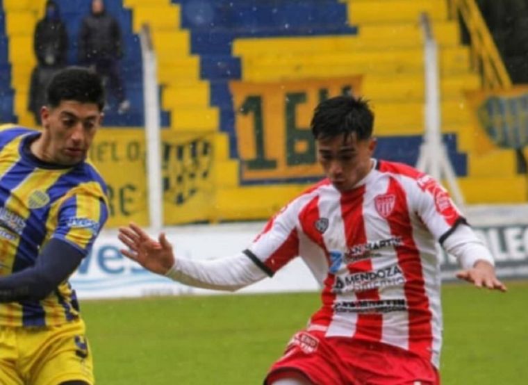 El Atlético San Martín cayó en San Luis ante Juventud Unida Universitario y perdió la oportunidad de recuperar la cima de las posiciones en el Federal A.&nbsp;