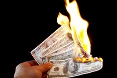 El costo del dinero está en mínimos históricos. El muchas de las grandes economías las tasas de interés han llegado casi a cero. Foto: Getty Images