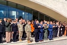 Por primera vez, el cambio de guardia se realizará en forma simultánea en tres ciudades argentinas. El ministro de Defensa, Luis Petri, estuvo en San Juan. Foto: Canal 13 San Juan