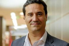 cortita sobre el affaire kueider: el senador maxi abad con un voto para reflexionar